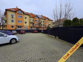 Eladó 92 m²-estársasházi lakás IV. Kerület (Újpest) , Széchenyi tér: 118'000'000 Ft