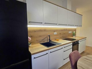 Eladó 75 m²-estársasházi lakás IV. Kerület (Újpest-kertváros) , Attila utca: 99'900'000 Ft