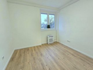 Eladó 75 m²-estársasházi lakás IV. Kerület (Újpest-kertváros) , Attila utca: 99'900'000 Ft