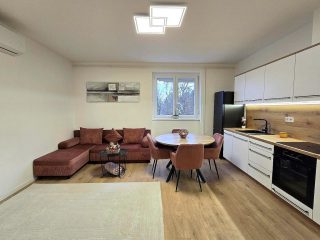 Eladó 75 m²-estársasházi lakás IV. Kerület (Újpest-kertváros) , Attila utca: 99'900'000 Ft