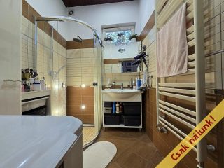 Eladó 259 m²-escsaládi ház IV. Kerület (Újpest-kertváros) , Blaha Lujza utca: 160'000'000 Ft