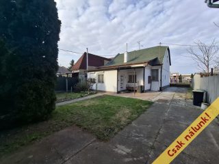 Eladó 140 m²-escsaládi ház IV. Kerület (Újpest-kertváros) , Fóti út: 119'900'000 Ft