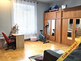 Eladó 73 m²-esházrész IV. Kerület (Újpest-kertváros) , Lőrinc utca: 78'000'000 Ft