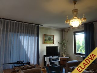 Eladó 250 m²-escsaládi ház IV. Kerület (Újpest-kertváros) , Megyer: 145'000'000 Ft