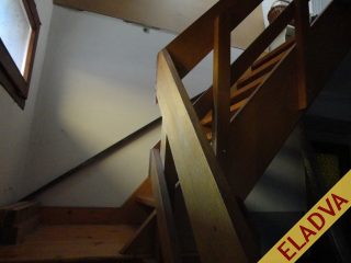 Eladó 250 m²-escsaládi ház IV. Kerület (Újpest-kertváros) , Megyer: 145'000'000 Ft
