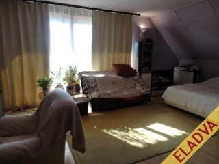 Eladó 250 m²-escsaládi ház IV. Kerület (Újpest-kertváros) , Megyer: 145'000'000 Ft