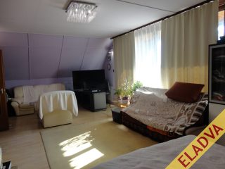 Eladó 250 m²-escsaládi ház IV. Kerület (Újpest-kertváros) , Megyer: 145'000'000 Ft