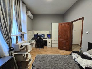 Eladó 213 m²-escsaládi ház IV. Kerület (Újpest-kertváros) , Vécsey Károly utca: 148'000'000 Ft