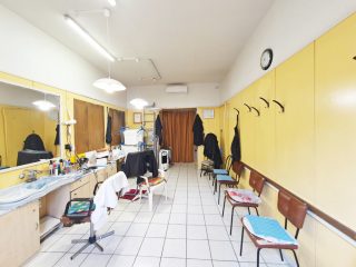 Eladó 43 m²-esüzlethelyiség utcai bejárattal IX. Kerület (Belső Ferencváros) , Ferenc körúti Villamosmegálló közeli utca: 6'800'000 Ft