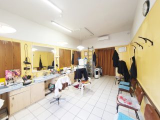 Eladó 43 m²-esüzlethelyiség utcai bejárattal IX. Kerület (Belső Ferencváros) , Ferenc körúti Villamosmegálló közeli utca: 6'800'000 Ft