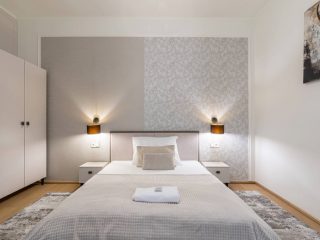 Eladó 106 m²-estársasházi lakás IX. Kerület (Belső Ferencváros) , Ferencz körút: 164'900'000 Ft