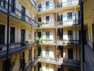 Eladó 91 m²-estársasházi lakás IX. Kerület (Belső Ferencváros) , József körút-Petőfi híd közelében: 179'900'000 Ft