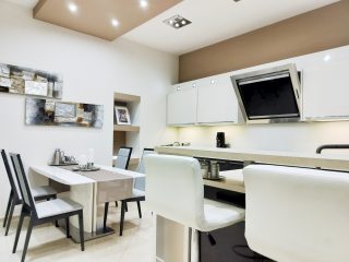 Eladó 113 m²-estársasházi lakás IX. Kerület (Belső Ferencváros) , Kálvin tér közeli utca: 204'800'000 Ft
