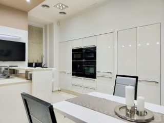 Eladó 113 m²-estársasházi lakás IX. Kerület (Belső Ferencváros) , Kálvin tér közeli utca: 204'800'000 Ft