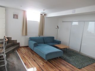 Eladó 76 m²-estársasházi lakás IX. Kerület (Belső Ferencváros) , Nagyvárad tér utca: 55'800'000 Ft