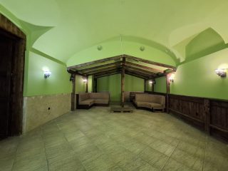 Eladó 729 m²-esvendéglátó egység utcai bejárattal IX. Kerület (Belső Ferencváros) , Ráday utca: 980'000'000 Ft