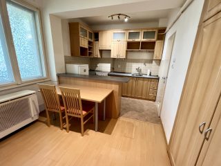 Kiadó 50 m²-estársasházi lakás IX. Kerület (József Attila ltp.) , Dési Huber utca: 195'000 Ft