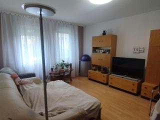 Eladó 52 m²-estársasházi lakás IX. Kerület (József Attila ltp.) , Határ úti mertóhoz közeli utca: 61'500'000 Ft