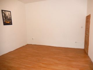 Eladó 74 m²-estársasházi lakás IX. Kerület (Középső Ferencváros (Rehabilitációs terület)) , Ipar utca: 73'800'000 Ft