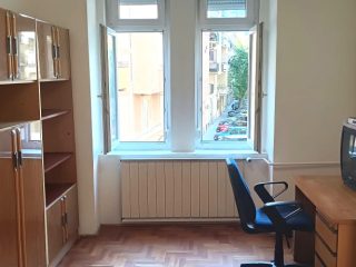 Eladó 51 m²-estársasházi lakás IX. Kerület (Középső Ferencváros (Rehabilitációs terület)) , Liliom utca: 73'900'000 Ft