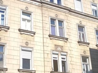 Eladó 51 m²-estársasházi lakás IX. Kerület (Középső Ferencváros (Rehabilitációs terület)) , Liliom utca: 73'900'000 Ft