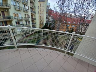 Kiadó 68 m²-estársasházi lakás IX. Kerület (Középső Ferencváros (Rehabilitációs terület)) , Liliom utca: 300'000 Ft