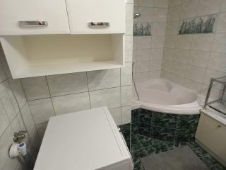 Kiadó 68 m²-estársasházi lakás IX. Kerület (Középső Ferencváros (Rehabilitációs terület)) , Liliom utca: 300'000 Ft