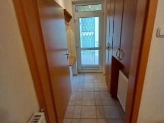 Kiadó 68 m²-estársasházi lakás IX. Kerület (Középső Ferencváros (Rehabilitációs terület)) , Liliom utca: 300'000 Ft