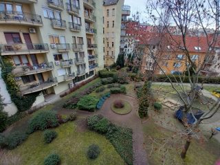 Kiadó 68 m²-estársasházi lakás IX. Kerület (Középső Ferencváros (Rehabilitációs terület)) , Liliom utca: 300'000 Ft