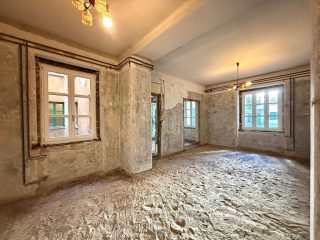Eladó 106 m²-estársasházi lakás IX. Kerület (Középső Ferencváros (Rehabilitációs terület)) , Mester utca: 114'900'000 Ft