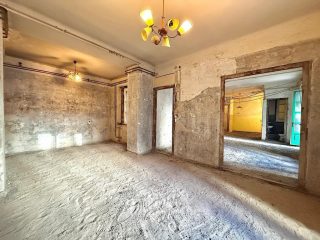 Eladó 106 m²-estársasházi lakás IX. Kerület (Középső Ferencváros (Rehabilitációs terület)) , Mester utca: 114'900'000 Ft