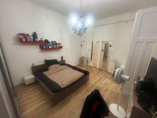 Eladó 35 m²-estársasházi lakás V. Kerület (Bank negyed) , Arany János utca: 64'900'000 Ft