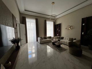 Eladó 183 m²-estársasházi lakás V. Kerület (Bank negyed) , Október 6 utca: 344'000'000 Ft