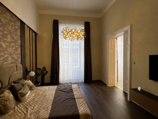 Eladó 183 m²-estársasházi lakás V. Kerület (Bank negyed) , Október 6 utca: 344'000'000 Ft