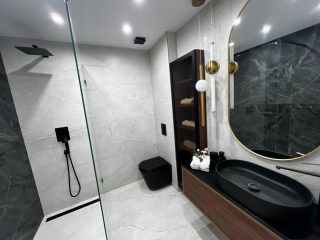 Eladó 183 m²-estársasházi lakás V. Kerület (Bank negyed) , Október 6 utca: 344'000'000 Ft