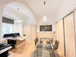 Kiadó 52 m²-esegyéb üzlethelyiség V. Kerület (Bank negyed) , Október 6. utca: 450'000 Ft