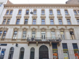 Eladó 39 m²-estársasházi lakás V. Kerület (Belváros) , Azonnal költözhető ingatlan a Bazilikánál!: 81'000'000 Ft
