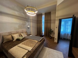 Eladó 88 m²-estársasházi lakás V. Kerület (Belváros) , Báthory utca: 219'000'000 Ft