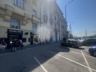 Eladó 49 m²-estársasházi lakás V. Kerület (Belváros) , Belgrád rakpart: 82'500'000 Ft