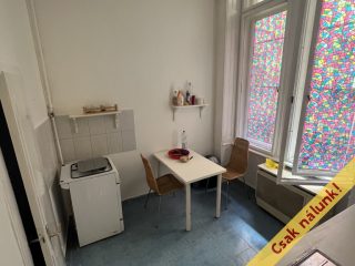 Eladó 80 m²-estársasházi lakás V. Kerület (Belváros) , Ferenciek tere: 142'800'000 Ft