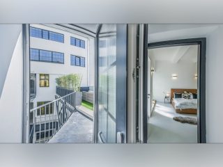 Eladó 101 m²-estársasházi lakás V. Kerület (Belváros) , Múzeum körút: 274'000'000 Ft