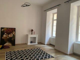 Eladó 52 m²-estársasházi lakás V. Kerület (Belváros) , Régi posta utca: 99'000'000 Ft