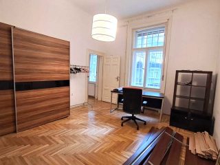 Eladó 86 m²-estársasházi lakás V. Kerület (Belváros) , Váci utca: 179'000'000 Ft