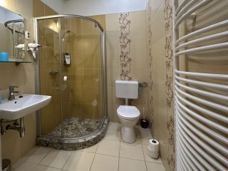 Eladó 105 m²-estársasházi lakás V. Kerület (Belváros) , Veres Pálné utca: 215'000'000 Ft