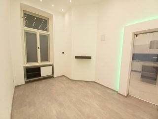 Eladó 78 m²-estársasházi lakás V. Kerület (Lipótváros) , Báthory utca: 437'000 EUR