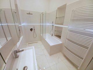 Eladó 78 m²-estársasházi lakás V. Kerület (Lipótváros) , Báthory utca: 437'000 EUR