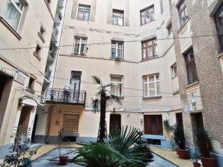 Eladó 83 m²-estársasházi lakás V. Kerület (Lipótváros) , Falk Miksa utca: 134'000'000 Ft