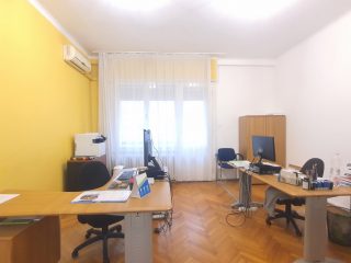 Eladó 78 m²-estársasházi lakás V. Kerület (Lipótváros) , SZALAY utca: 159'500'000 Ft