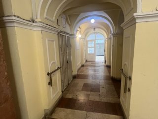 Eladó 48 m²-estársasházi lakás V. Kerület (Lipótváros) , Stollár Béla utca: 81'900'000 Ft