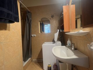 Eladó 48 m²-estársasházi lakás V. Kerület (Lipótváros) , Stollár Béla utca: 81'900'000 Ft